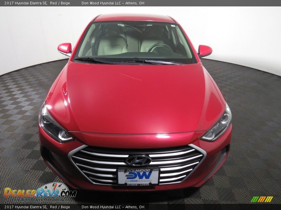 2017 Hyundai Elantra SE Red / Beige Photo #4
