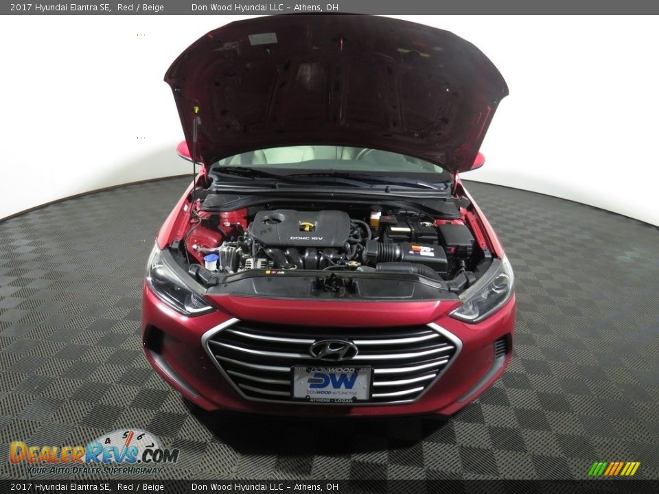 2017 Hyundai Elantra SE Red / Beige Photo #5