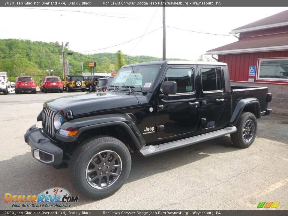 Front 3/4 View of 2020 Jeep Gladiator Overland 4x4 Photo #1