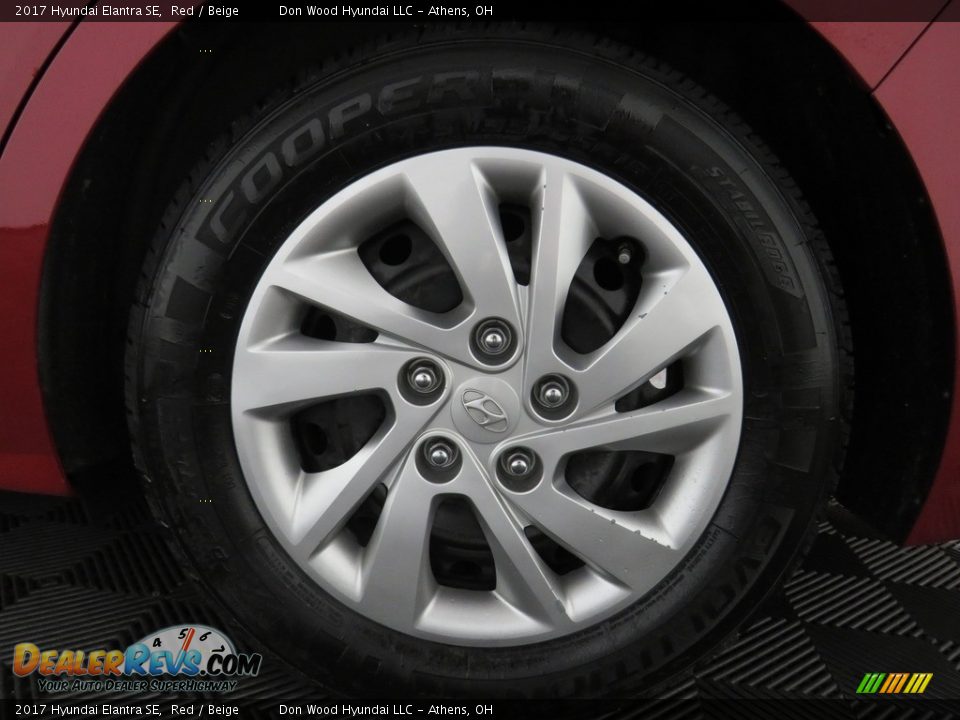 2017 Hyundai Elantra SE Red / Beige Photo #19