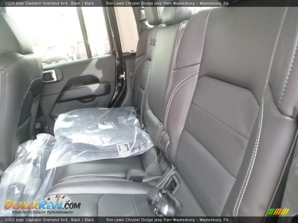 Rear Seat of 2020 Jeep Gladiator Overland 4x4 Photo #11