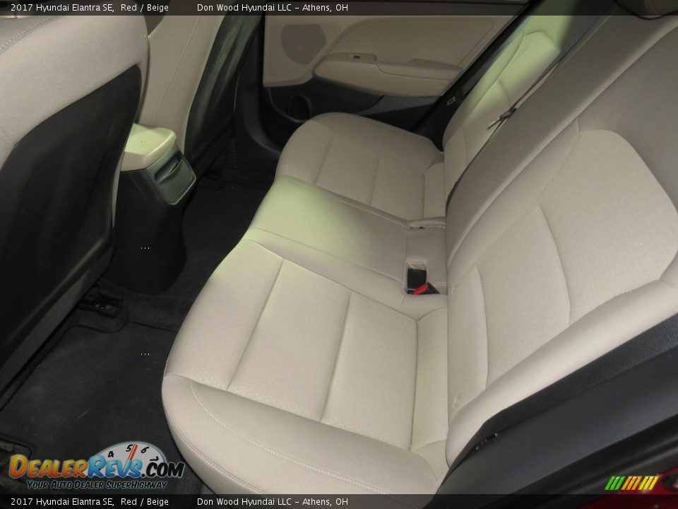 2017 Hyundai Elantra SE Red / Beige Photo #25