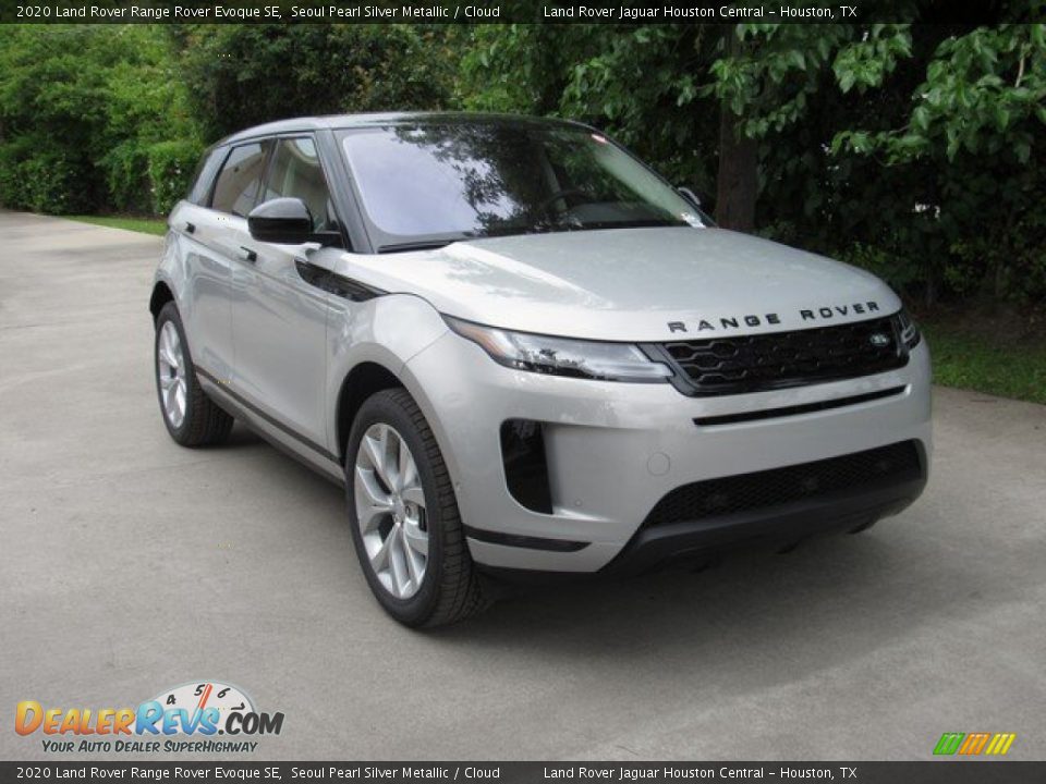 Front 3/4 View of 2020 Land Rover Range Rover Evoque SE Photo #2