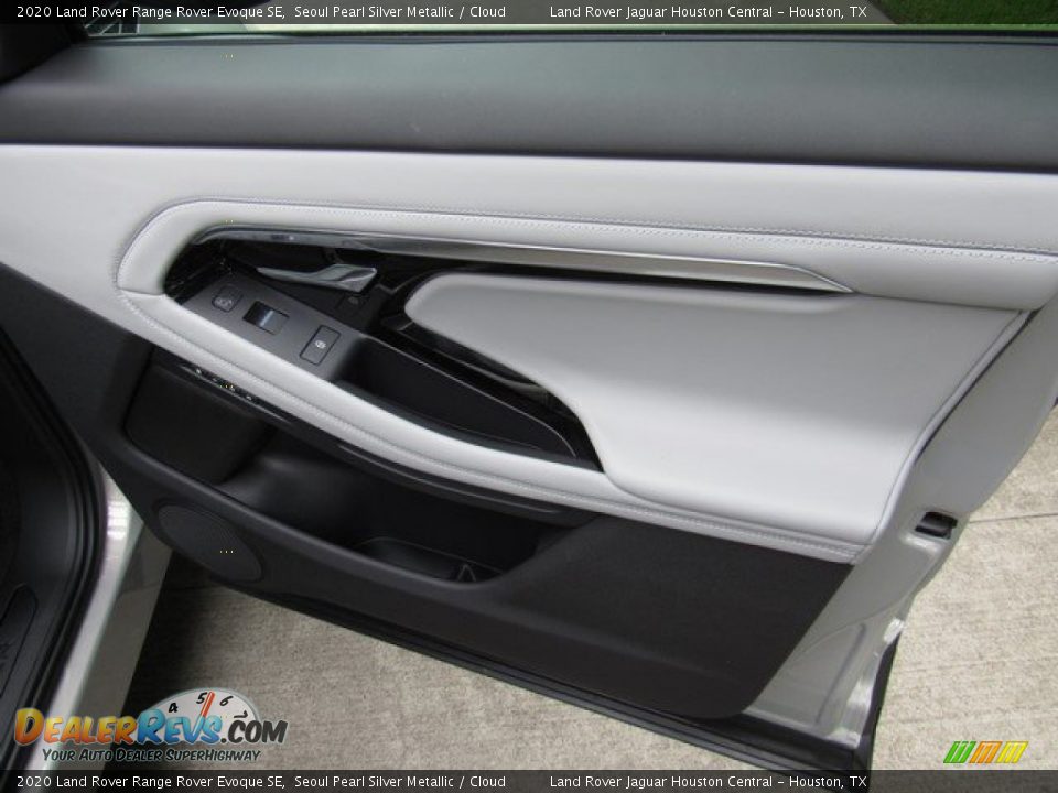 Door Panel of 2020 Land Rover Range Rover Evoque SE Photo #20