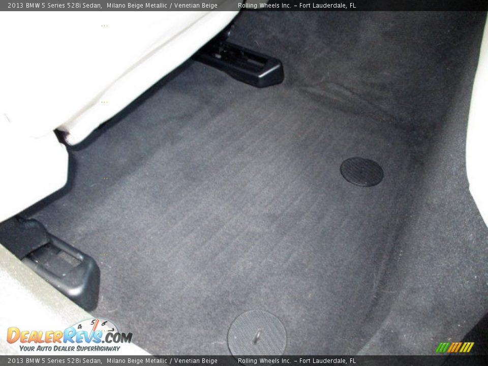 2013 BMW 5 Series 528i Sedan Milano Beige Metallic / Venetian Beige Photo #32