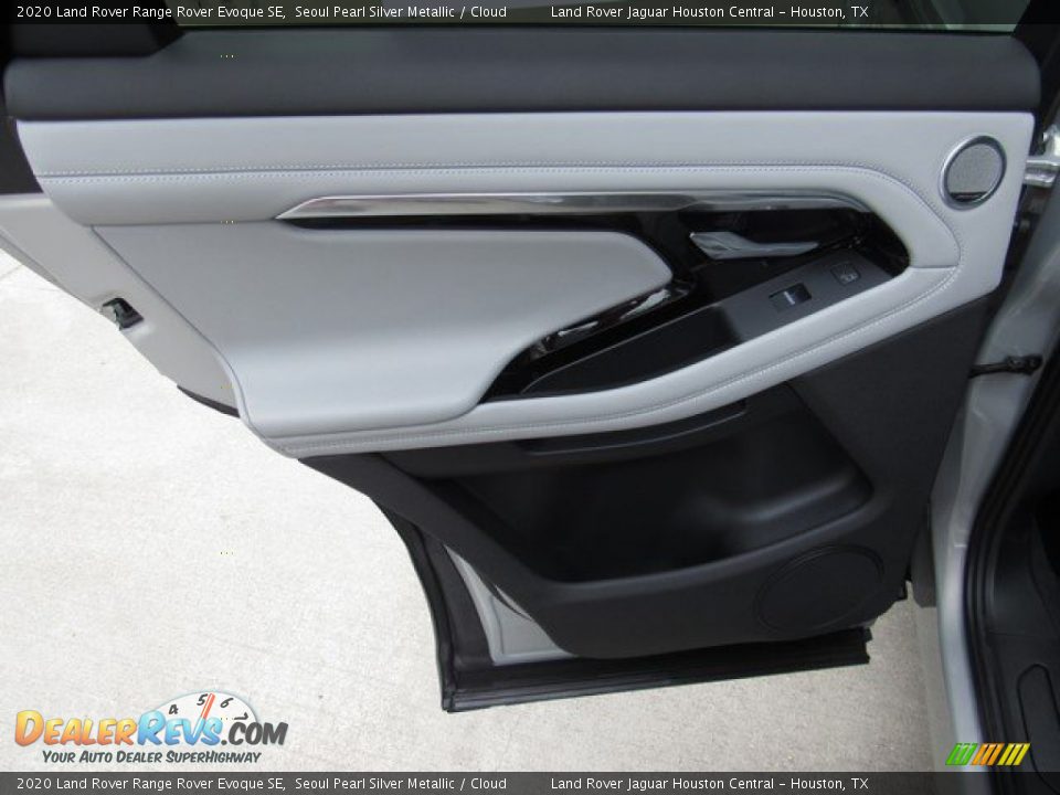 Door Panel of 2020 Land Rover Range Rover Evoque SE Photo #22