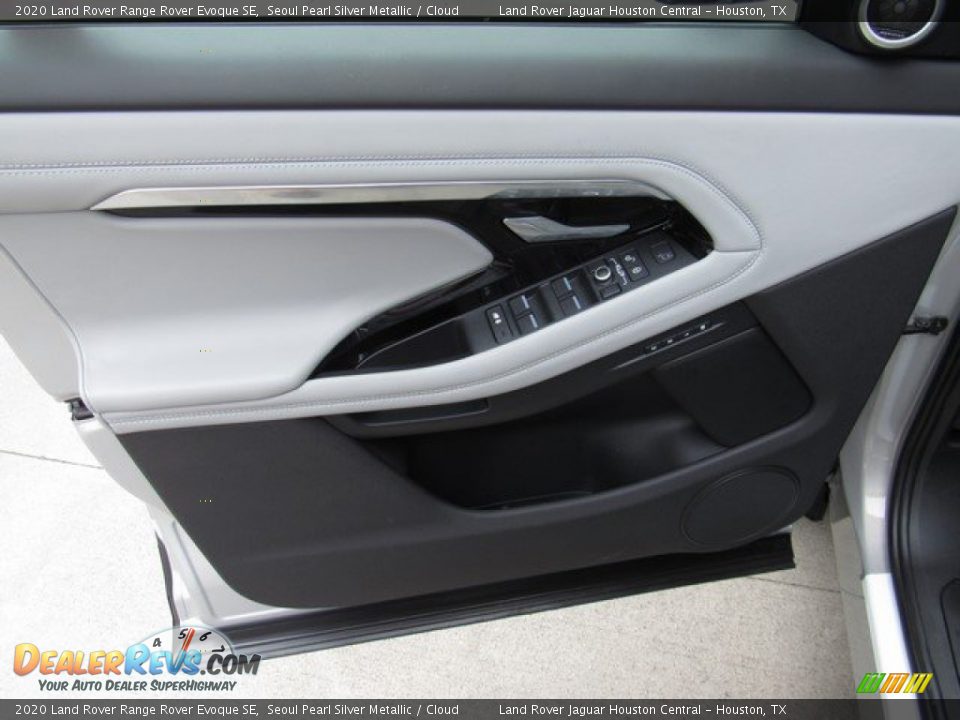 Door Panel of 2020 Land Rover Range Rover Evoque SE Photo #23