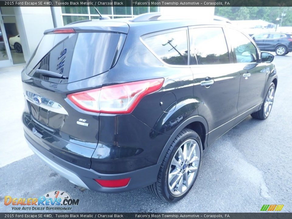 2015 Ford Escape SE 4WD Tuxedo Black Metallic / Charcoal Black Photo #2