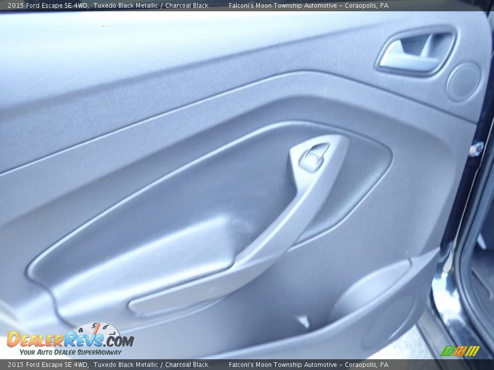 2015 Ford Escape SE 4WD Tuxedo Black Metallic / Charcoal Black Photo #18