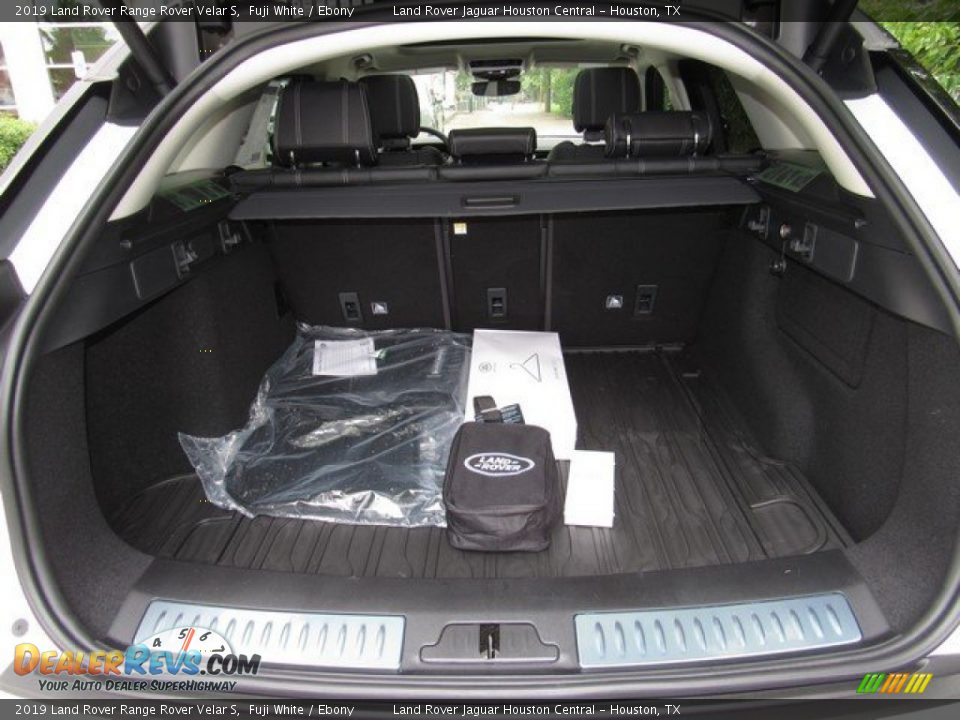 2019 Land Rover Range Rover Velar S Fuji White / Ebony Photo #17