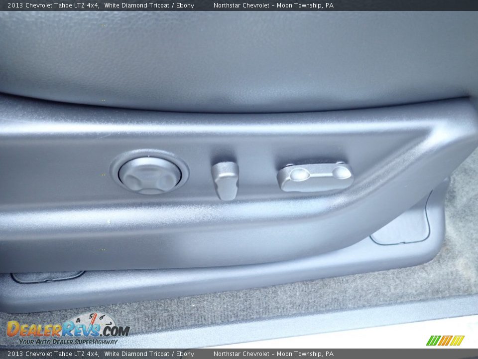 2013 Chevrolet Tahoe LTZ 4x4 White Diamond Tricoat / Ebony Photo #17
