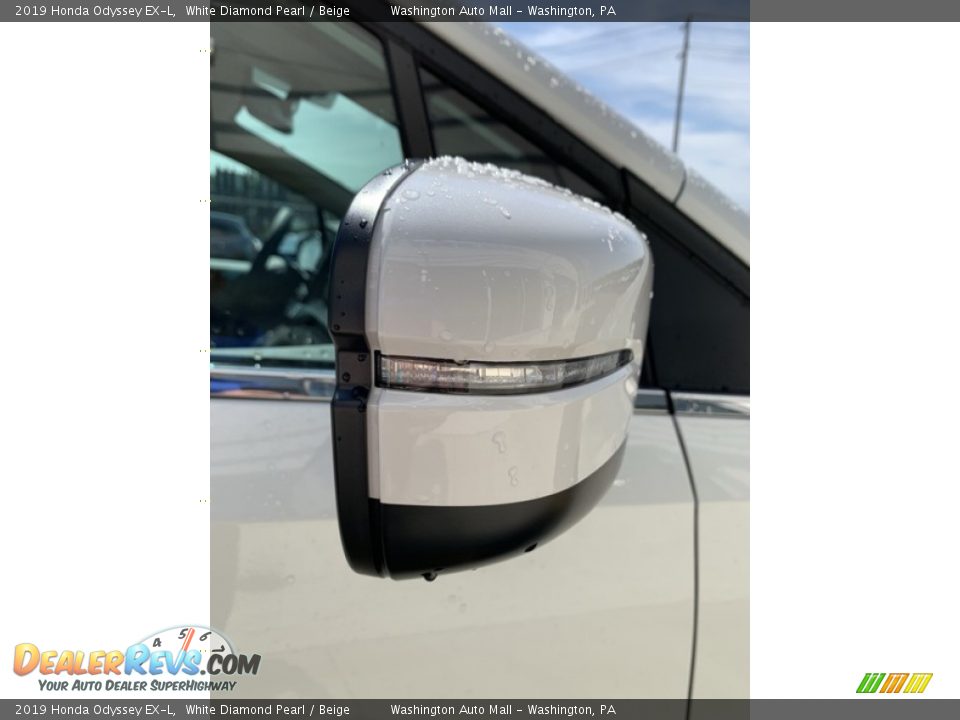 2019 Honda Odyssey EX-L White Diamond Pearl / Beige Photo #32