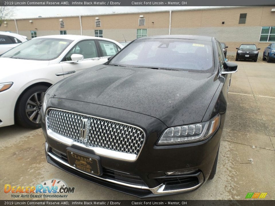 2019 Lincoln Continental Reserve AWD Infinite Black Metallic / Ebony Photo #1