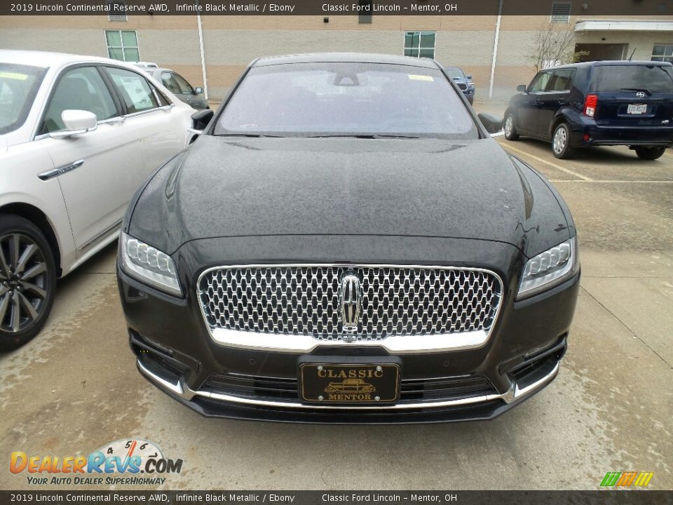 2019 Lincoln Continental Reserve AWD Infinite Black Metallic / Ebony Photo #2