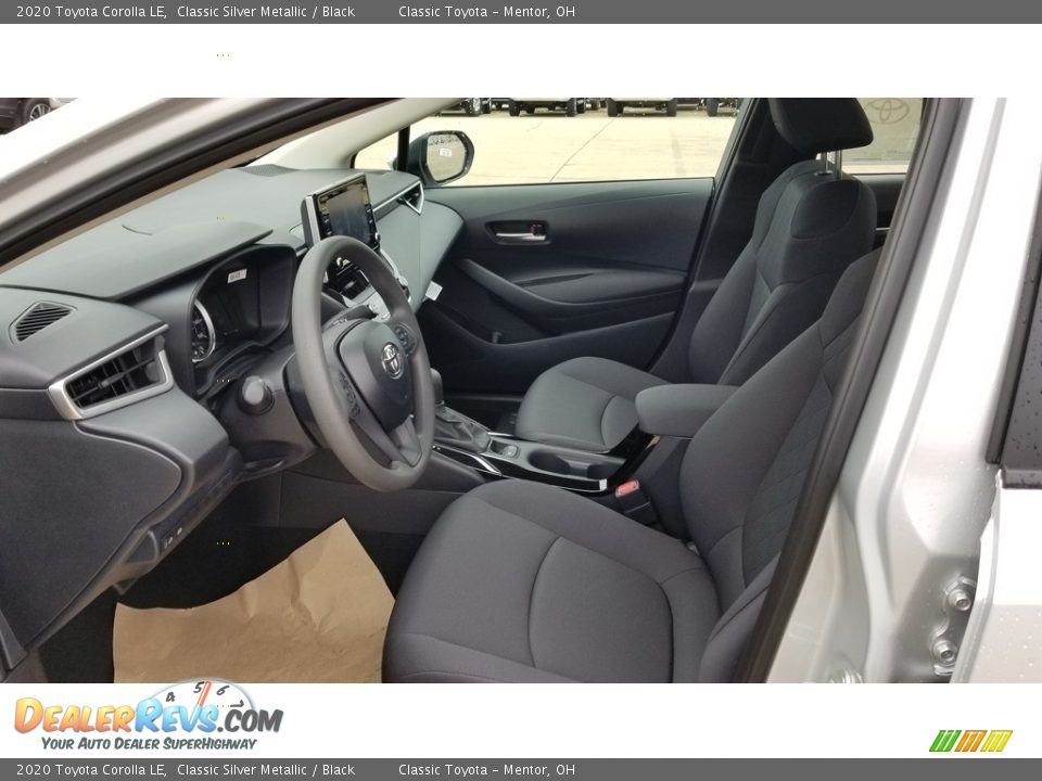 2020 Toyota Corolla LE Classic Silver Metallic / Black Photo #2