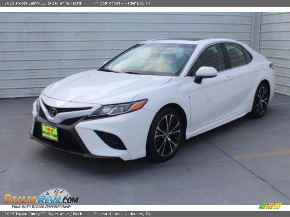 2018 Toyota Camry SE Super White / Black Photo #4