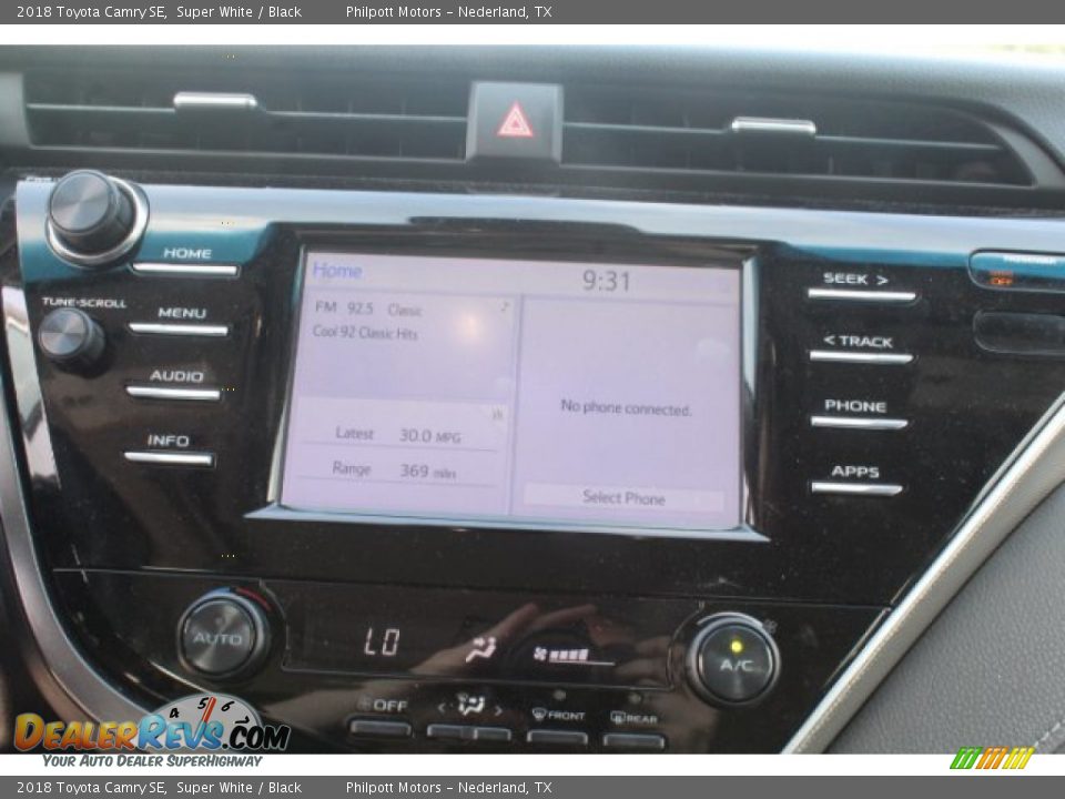 2018 Toyota Camry SE Super White / Black Photo #14