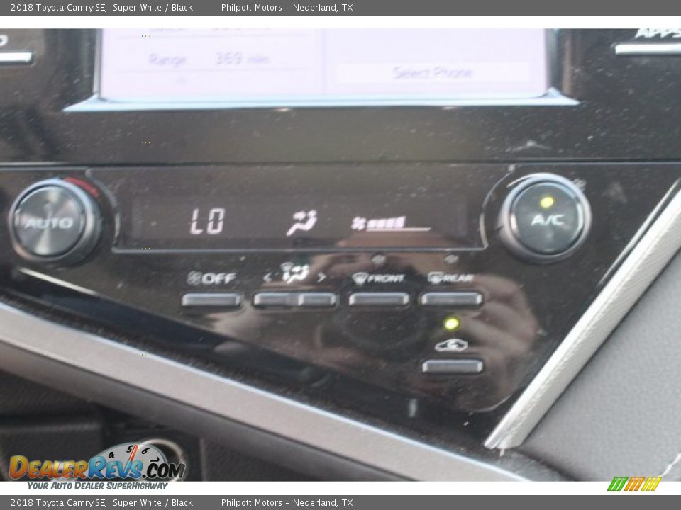 2018 Toyota Camry SE Super White / Black Photo #15