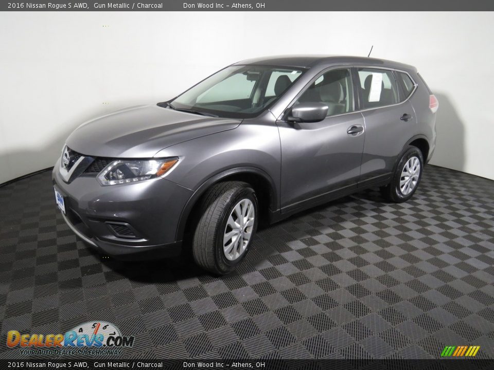 2016 Nissan Rogue S AWD Gun Metallic / Charcoal Photo #7