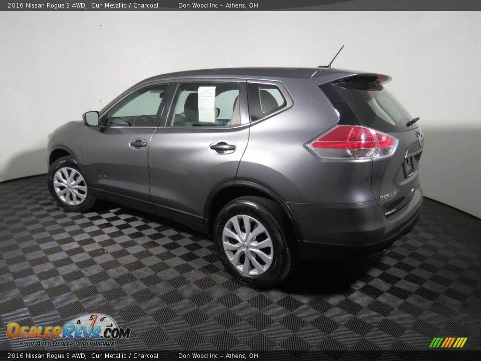 2016 Nissan Rogue S AWD Gun Metallic / Charcoal Photo #9
