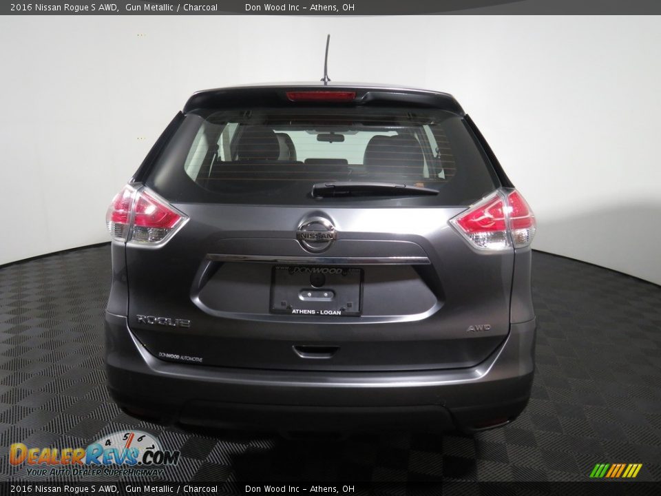 2016 Nissan Rogue S AWD Gun Metallic / Charcoal Photo #11