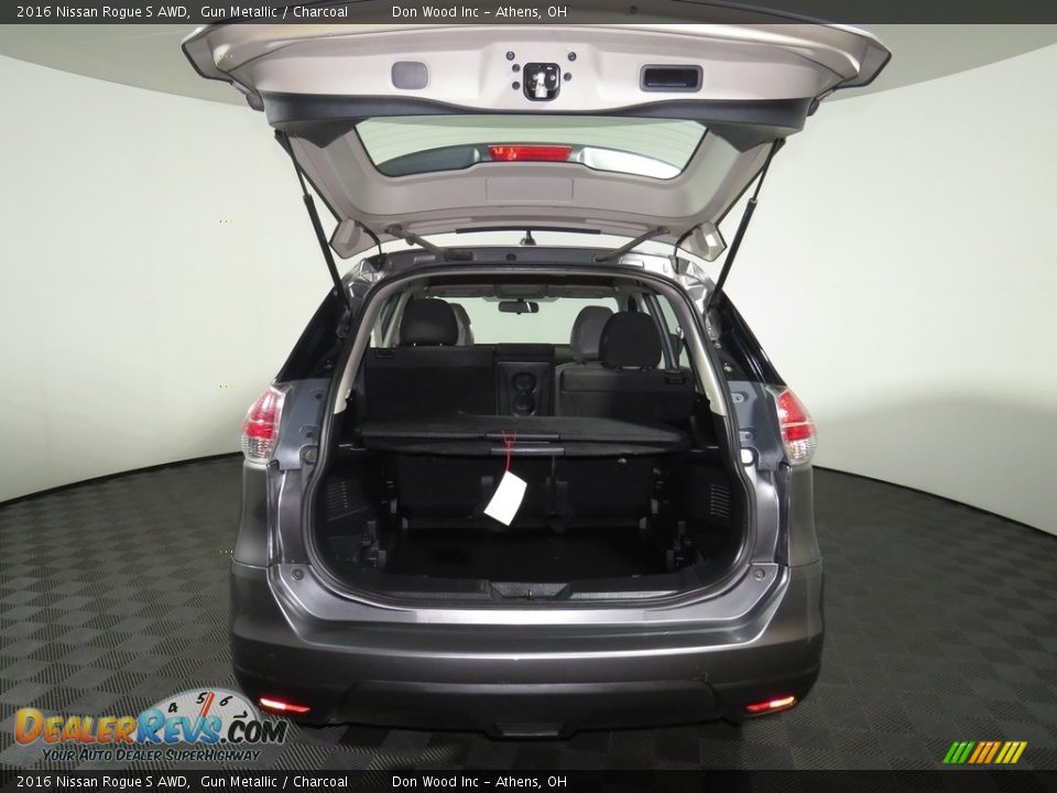 2016 Nissan Rogue S AWD Gun Metallic / Charcoal Photo #12