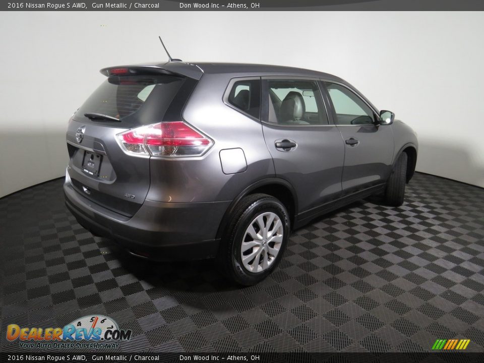 2016 Nissan Rogue S AWD Gun Metallic / Charcoal Photo #15