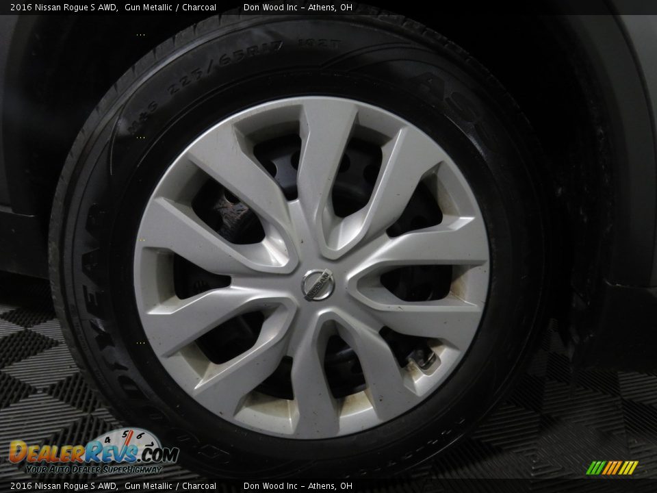 2016 Nissan Rogue S AWD Gun Metallic / Charcoal Photo #18