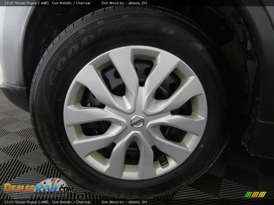 2016 Nissan Rogue S AWD Gun Metallic / Charcoal Photo #19