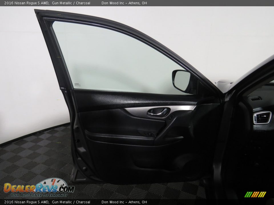 2016 Nissan Rogue S AWD Gun Metallic / Charcoal Photo #21
