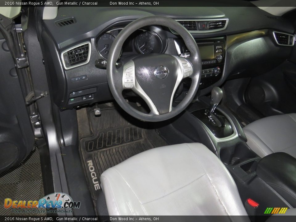 2016 Nissan Rogue S AWD Gun Metallic / Charcoal Photo #23