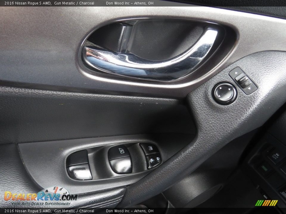 2016 Nissan Rogue S AWD Gun Metallic / Charcoal Photo #35