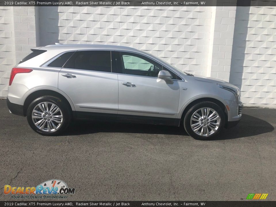 2019 Cadillac XT5 Premium Luxury AWD Radiant Silver Metallic / Jet Black Photo #4