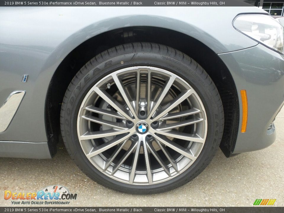 2019 BMW 5 Series 530e iPerformance xDrive Sedan Wheel Photo #2
