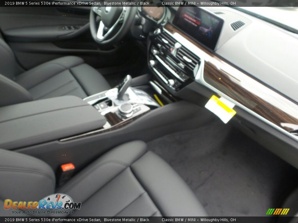 2019 BMW 5 Series 530e iPerformance xDrive Sedan Bluestone Metallic / Black Photo #3