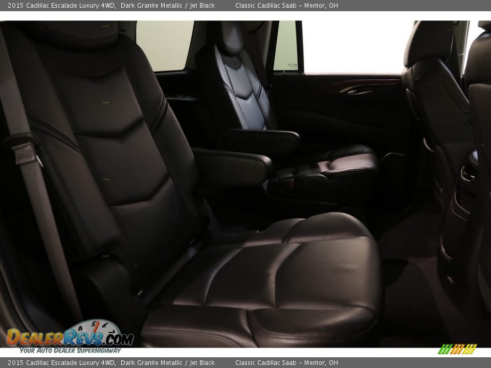 2015 Cadillac Escalade Luxury 4WD Dark Granite Metallic / Jet Black Photo #17