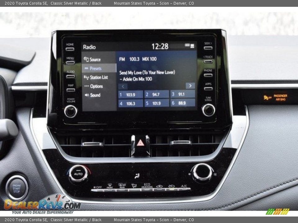 2020 Toyota Corolla SE Classic Silver Metallic / Black Photo #9