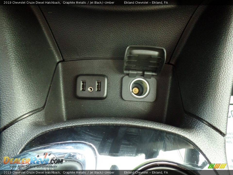 2019 Chevrolet Cruze Diesel Hatchback Graphite Metallic / Jet Black/­Umber Photo #33