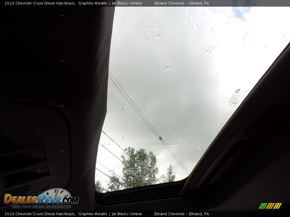 2019 Chevrolet Cruze Diesel Hatchback Graphite Metallic / Jet Black/­Umber Photo #35