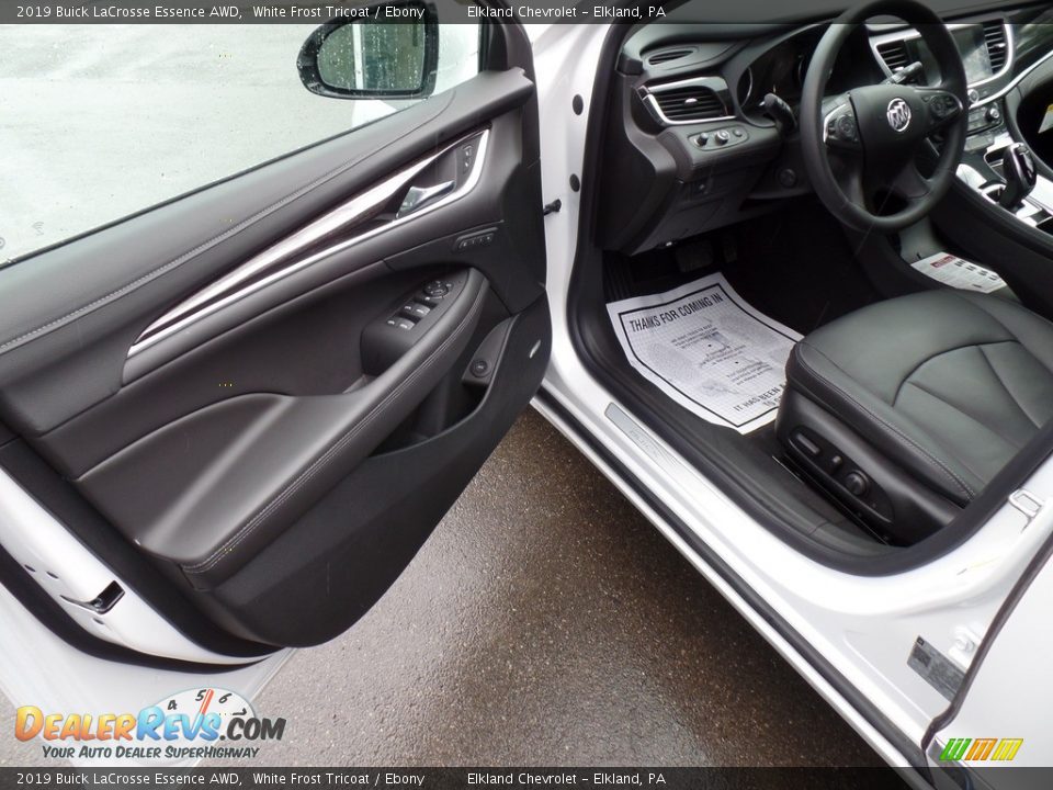 2019 Buick LaCrosse Essence AWD White Frost Tricoat / Ebony Photo #11