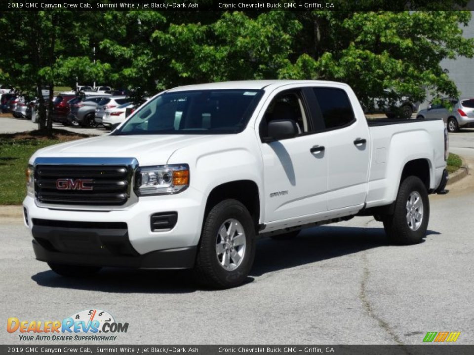 Front 3/4 View of 2019 GMC Canyon Crew Cab Photo #5