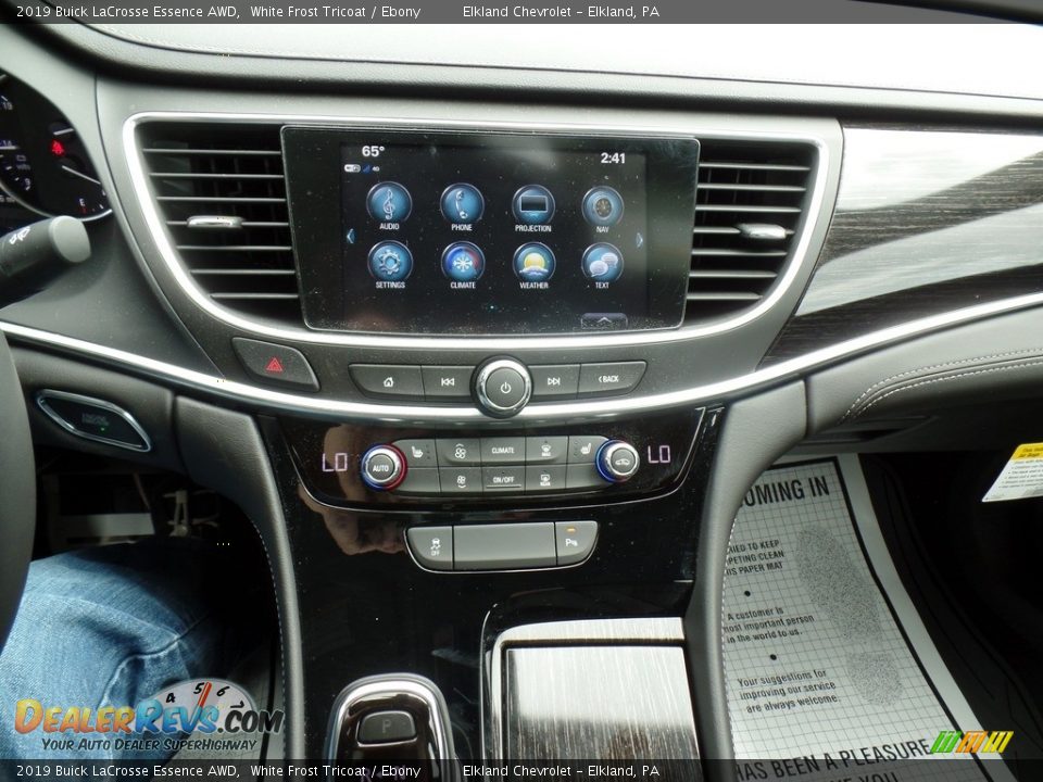 Controls of 2019 Buick LaCrosse Essence AWD Photo #22