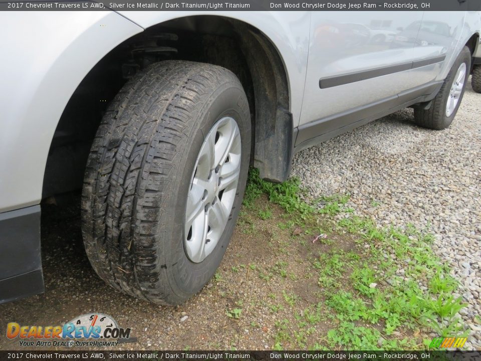 2017 Chevrolet Traverse LS AWD Silver Ice Metallic / Dark Titanium/Light Titanium Photo #8