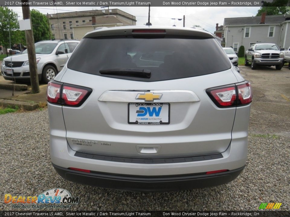 2017 Chevrolet Traverse LS AWD Silver Ice Metallic / Dark Titanium/Light Titanium Photo #11