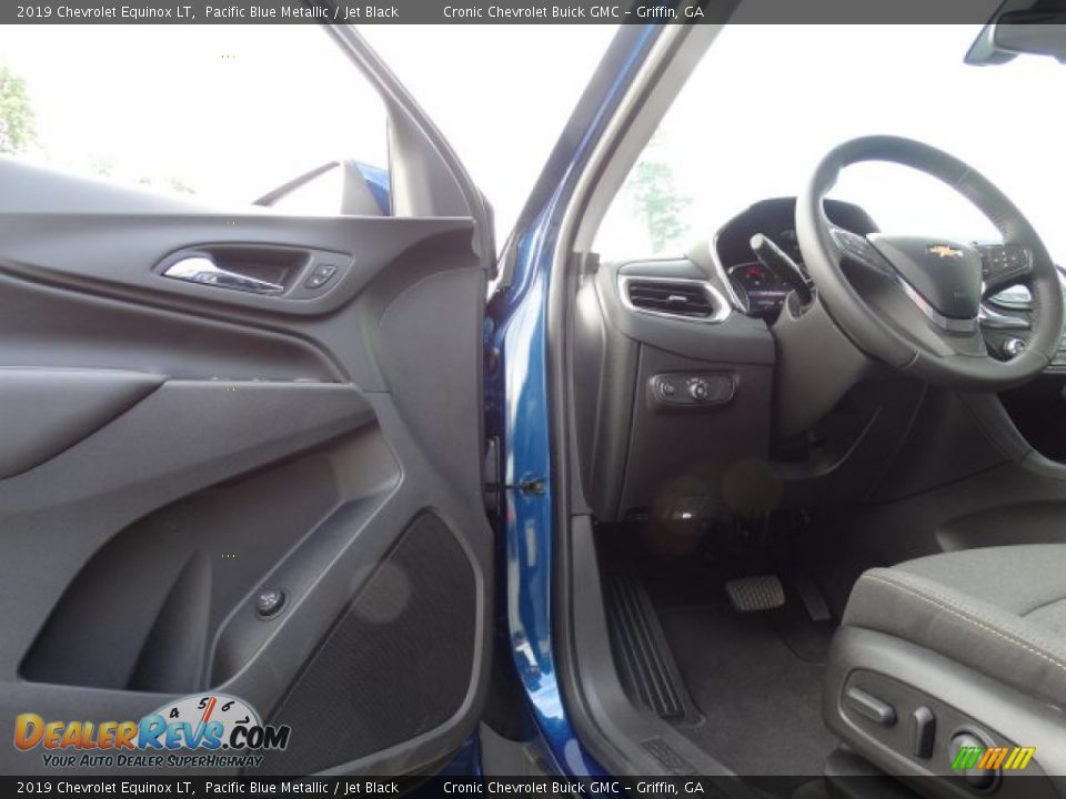2019 Chevrolet Equinox LT Pacific Blue Metallic / Jet Black Photo #11