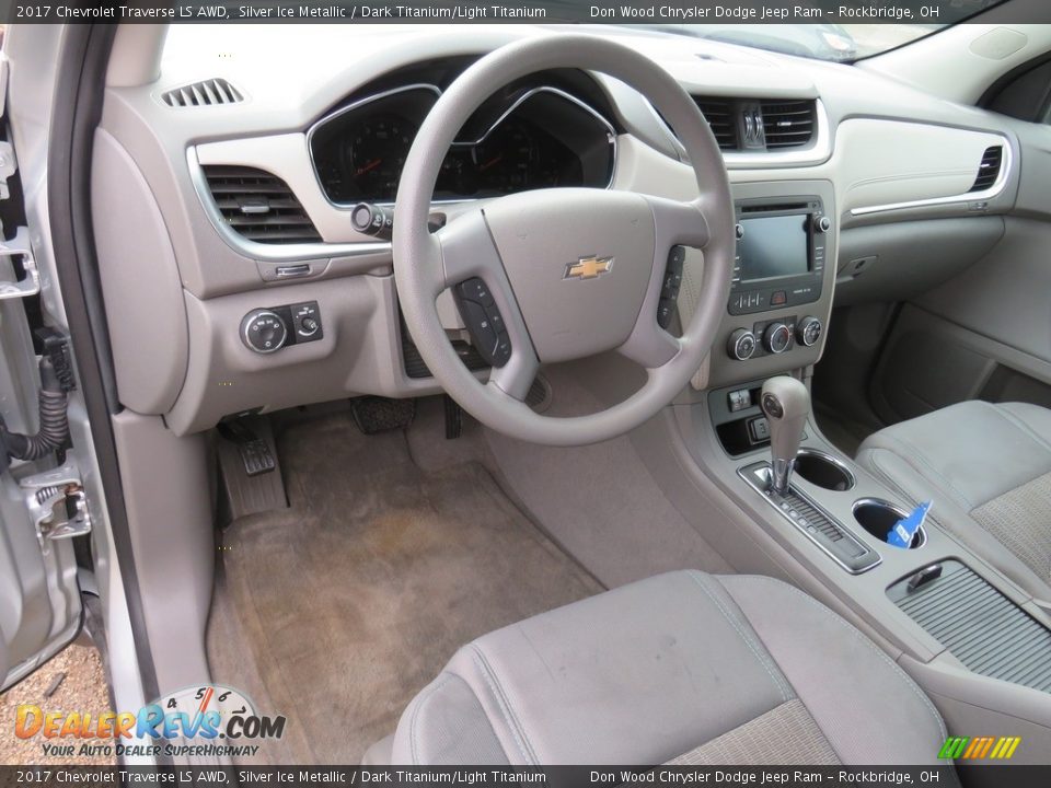 2017 Chevrolet Traverse LS AWD Silver Ice Metallic / Dark Titanium/Light Titanium Photo #20