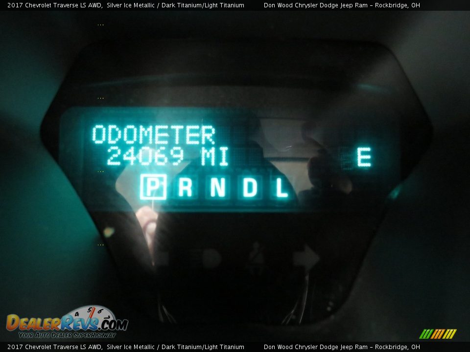 2017 Chevrolet Traverse LS AWD Silver Ice Metallic / Dark Titanium/Light Titanium Photo #22