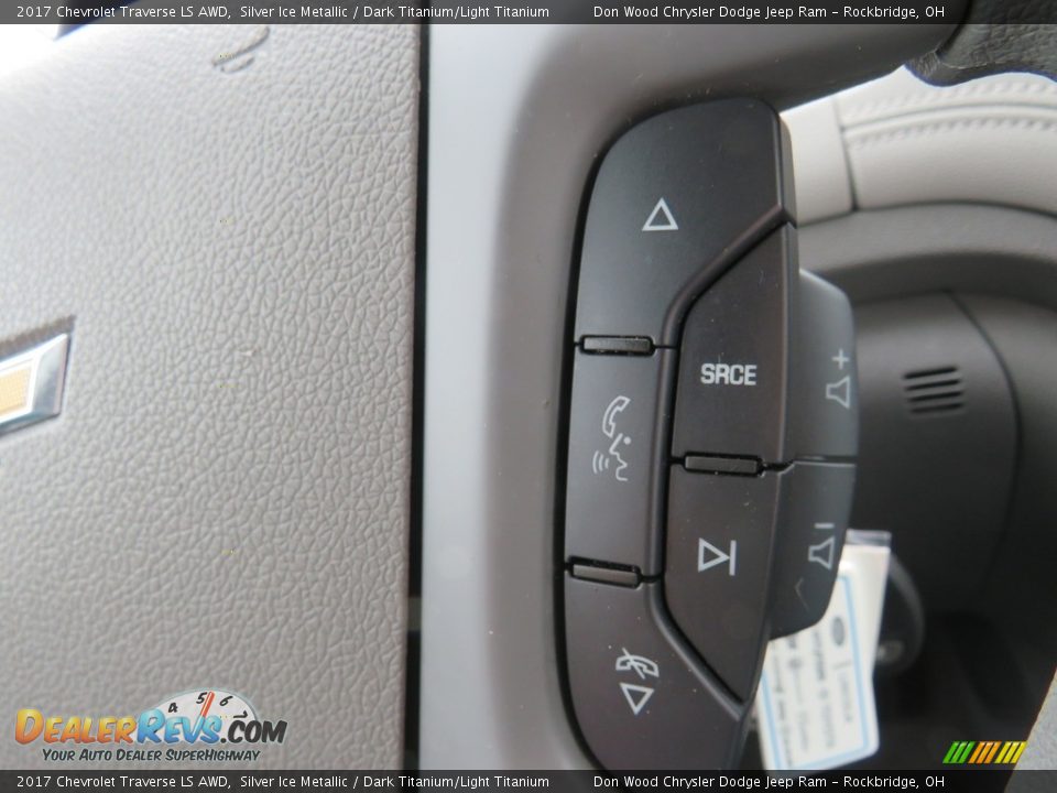 2017 Chevrolet Traverse LS AWD Silver Ice Metallic / Dark Titanium/Light Titanium Photo #25