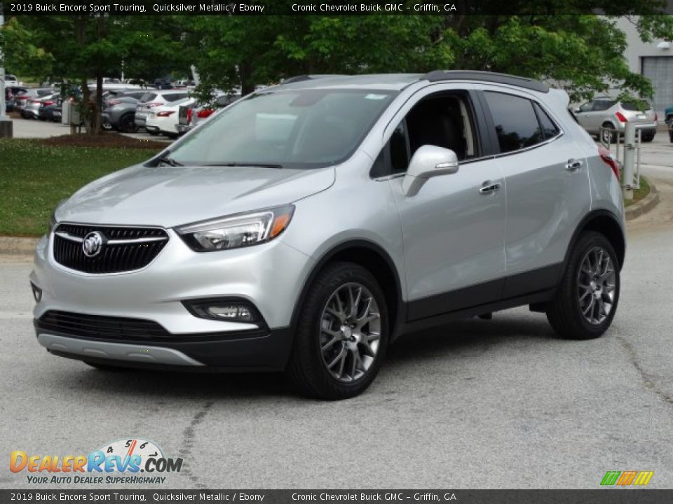 Front 3/4 View of 2019 Buick Encore Sport Touring Photo #5