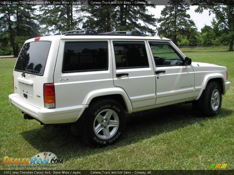 2001 Jeep Cherokee Classic 4x4 Stone White / Agate Photo #6